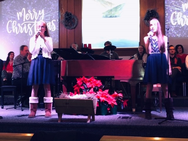 Christmas 2018 Lauren and Jayden.jpg