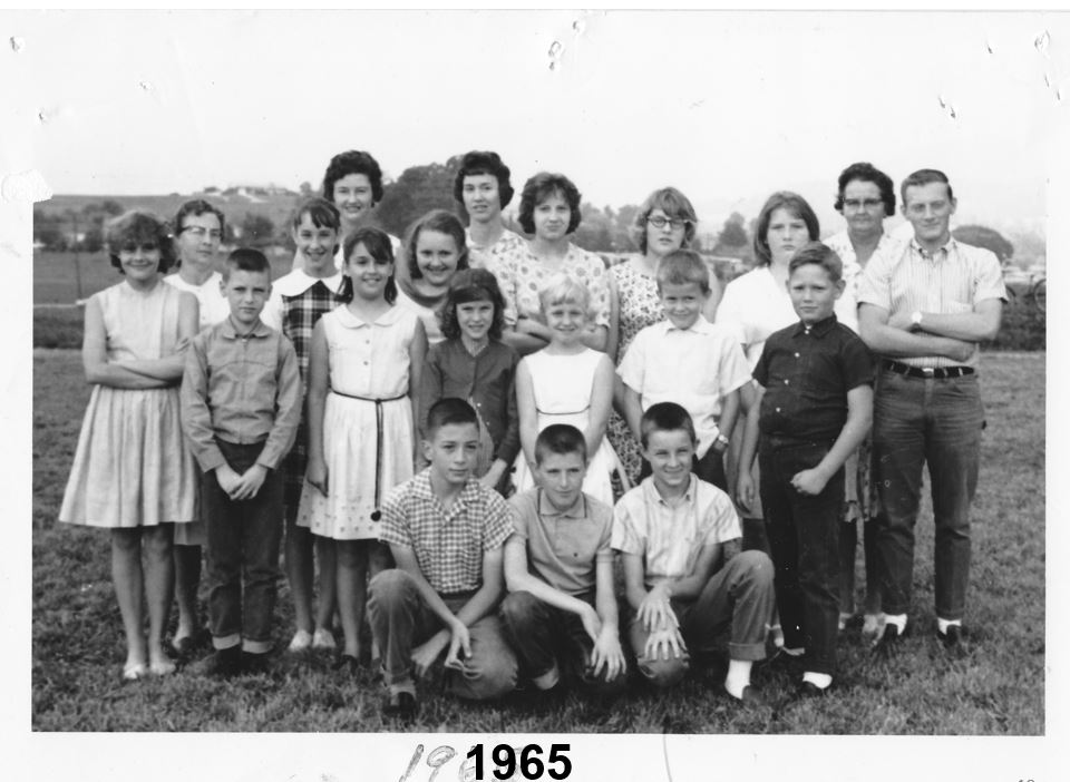 Youth 1965 Crestview Baptist Church.JPG